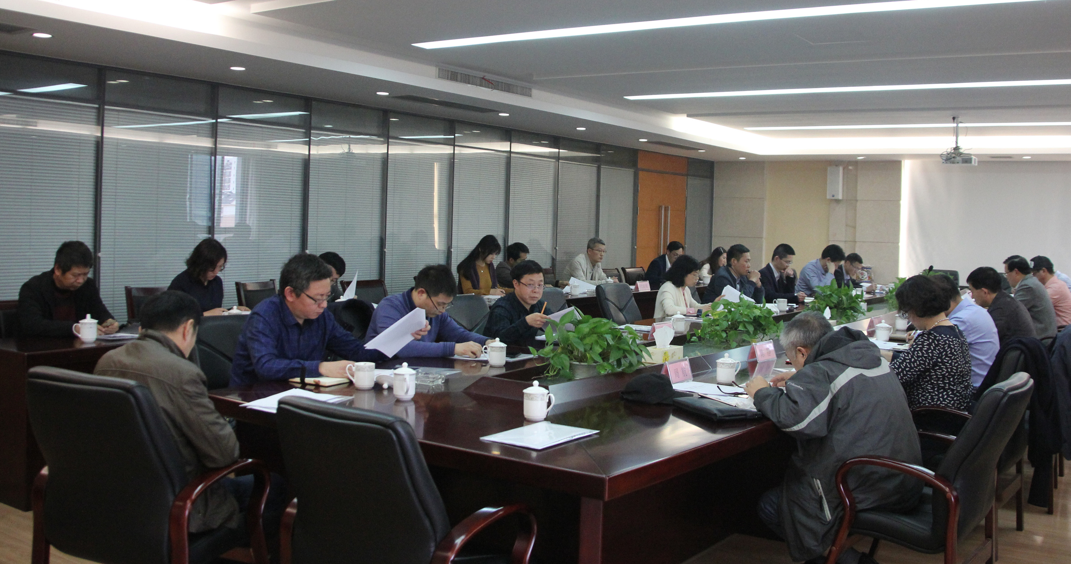 欧盟：若特朗普坚持加征基础关税 那么将触发欧盟的反制